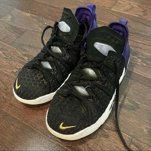 Kids LeBron 18 basketball shoes